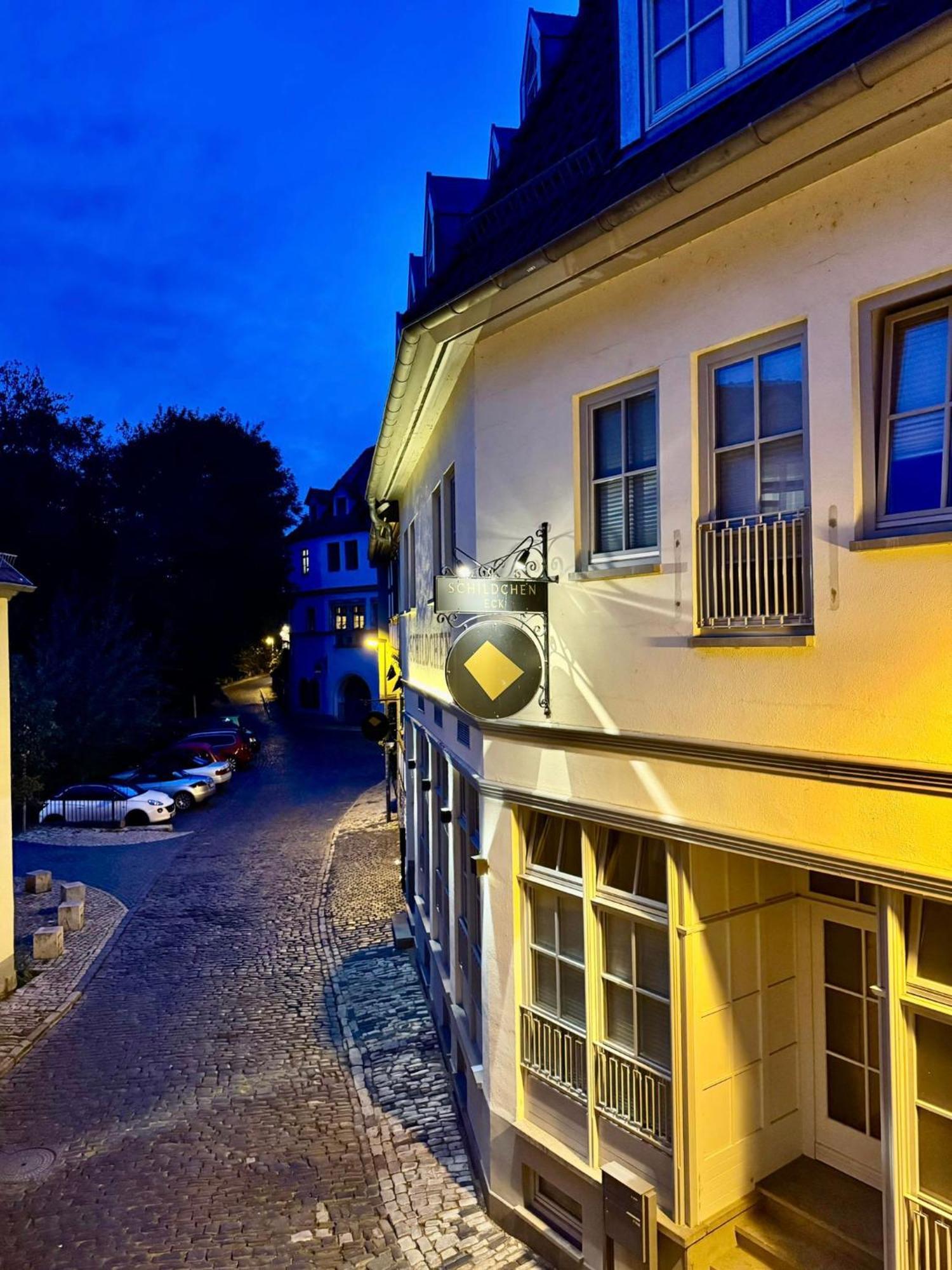 Ferienwohnung Schildblick Modernes Apartment Direkt In Der Altstadt Von Erfurt Nahe Der Kraemerbruecke - Beste Innenstadtlage Εξωτερικό φωτογραφία