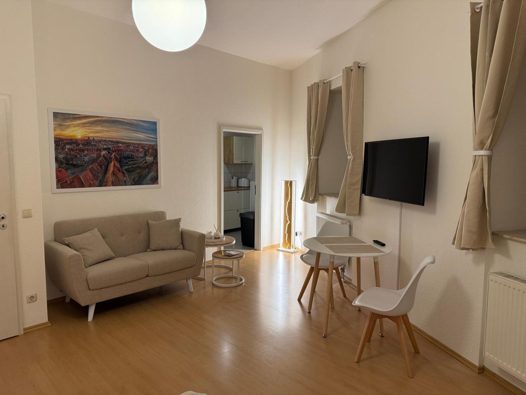 Ferienwohnung Schildblick Modernes Apartment Direkt In Der Altstadt Von Erfurt Nahe Der Kraemerbruecke - Beste Innenstadtlage Εξωτερικό φωτογραφία