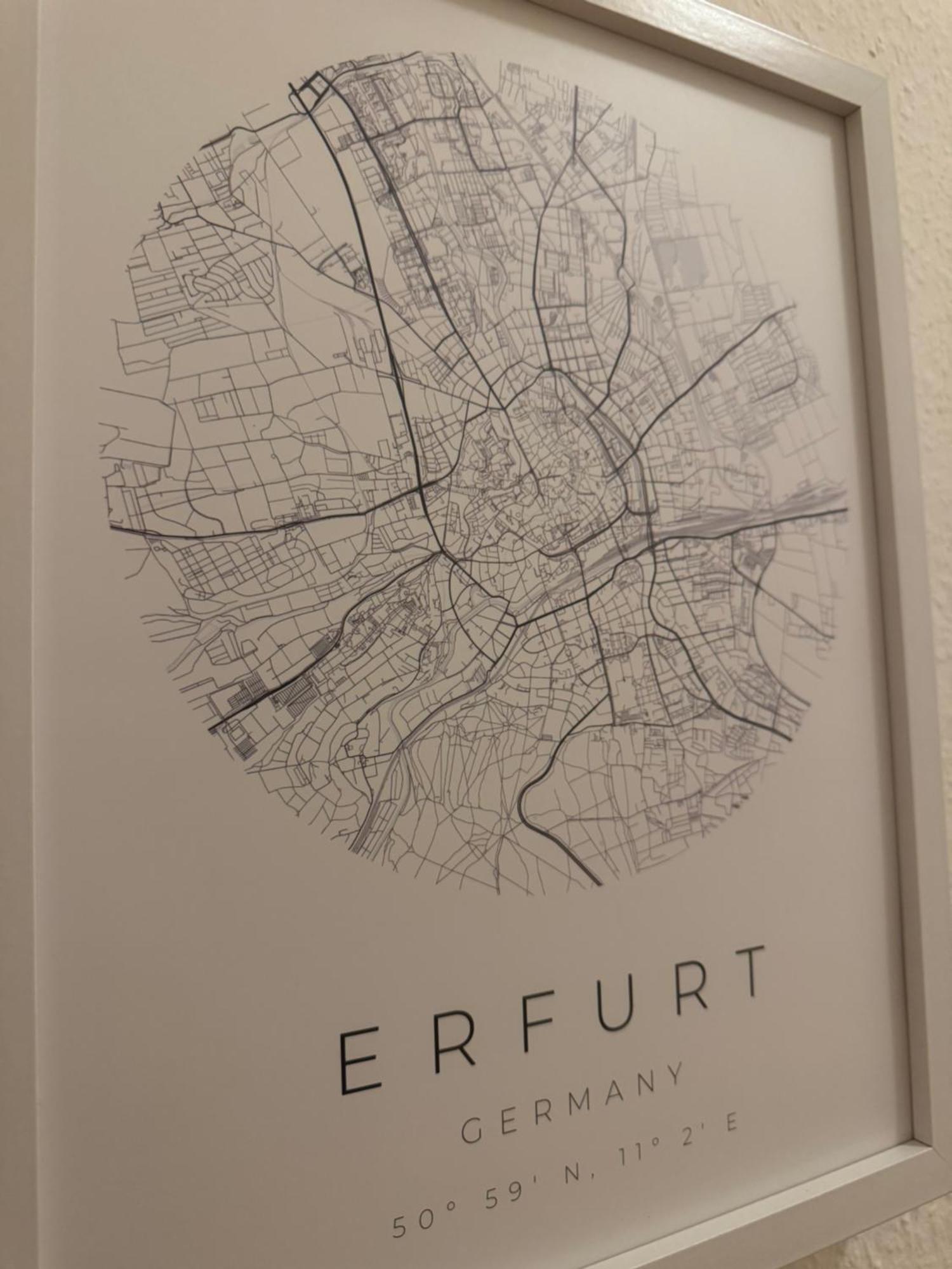 Ferienwohnung Schildblick Modernes Apartment Direkt In Der Altstadt Von Erfurt Nahe Der Kraemerbruecke - Beste Innenstadtlage Εξωτερικό φωτογραφία